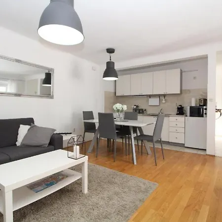 Apartman Mirrors Fiume